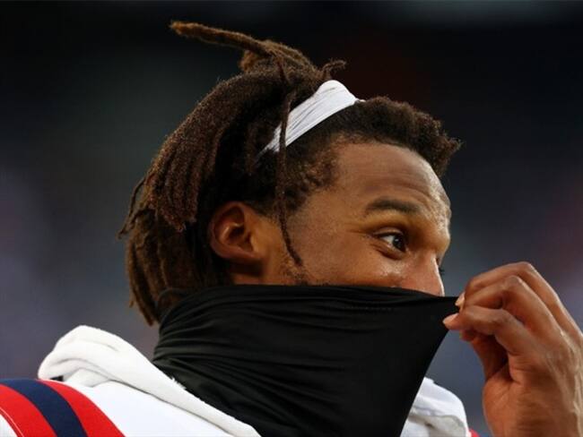 Cam Newton no seguirá con los Pats