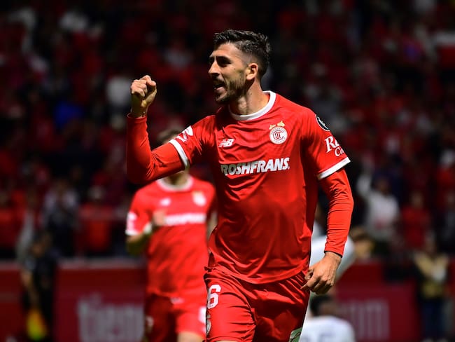 Toluca derrotó a LA Galaxy con hat trick de Paulinho en la ida de los cuartos de final de la CONCACAF Champions Cup