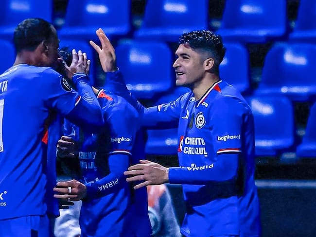 Cruz Azul mantiene ventaja y vence por el global a Rayados en octavos de final de Concachampions