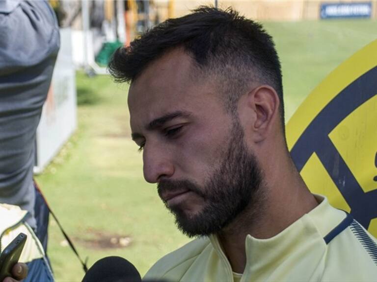 Víctor Emanuel Aguilera en practicas con las Águilas. Foto: Twitter