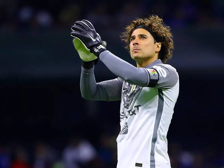 Guillermo Ochoa fue reconocido por la afición azulcrema en redes sociales