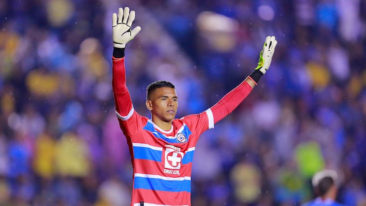 Kevin Mier reaparece con Cruz Azul y amenaza el puesto de Gudiño: ¿Cuándo vuelve al primer equipo?