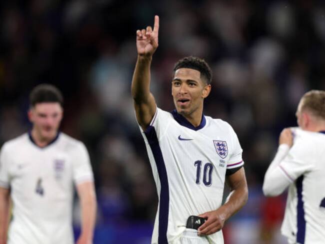 Inglaterra venció 1-0 a Serbia en su debut de la Eurocopa