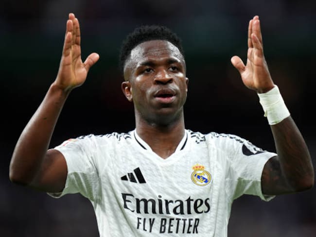 Real Madrid ya eligió al sustituto de Vinicius si el brasileño decide irse en verano; es uno de los mejores delanteros del mundo