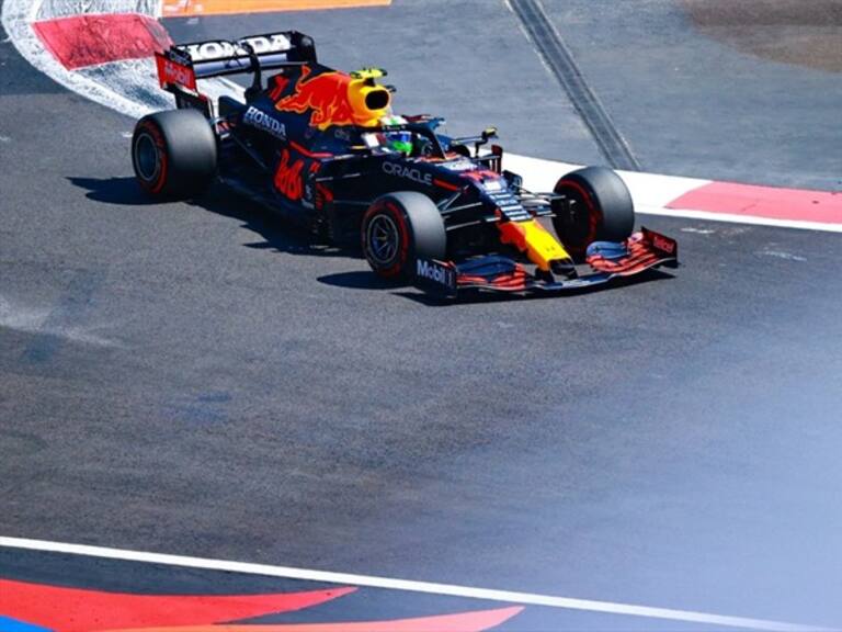 Checo Pérez buscaba su tercer podio consecutivo. Foto: gett