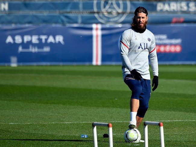 Una buena y una mala para el PSG: Ramos casi listo y Messi es baja