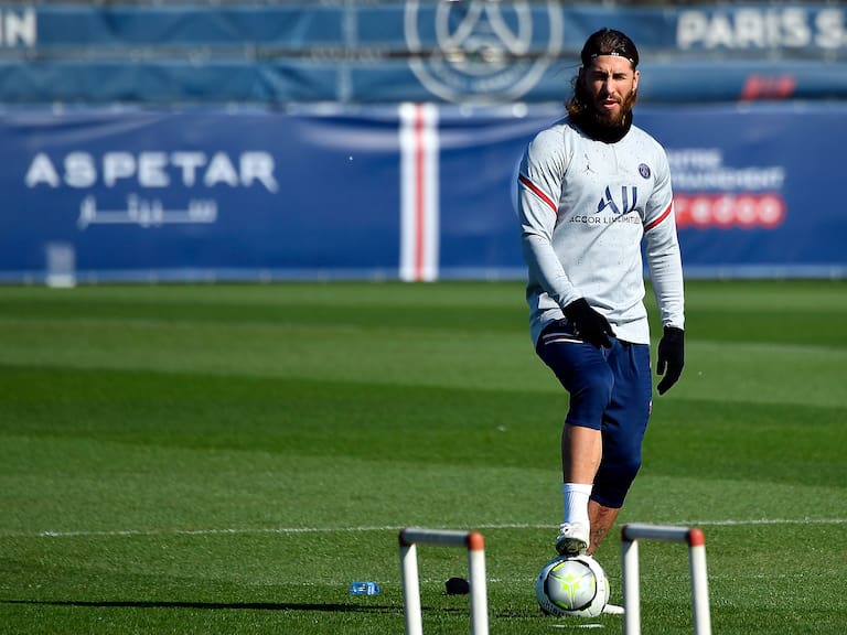 PARIS, FRANCE - MARCH 18: Sergio Ramos looks on during a Paris Saint-Germain training session at Ooredoo Center on March 18, 2022 in Paris, France.  (Photo by Aurelien Meunier - PSG/PSG via Getty Images)