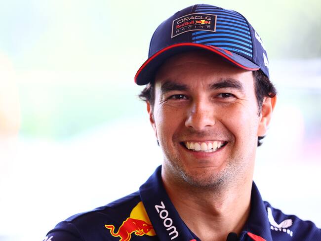 Checo Pérez sobre la exigencia en Red Bull: “Es un reto, estoy comprometido, encontrando las soluciones”