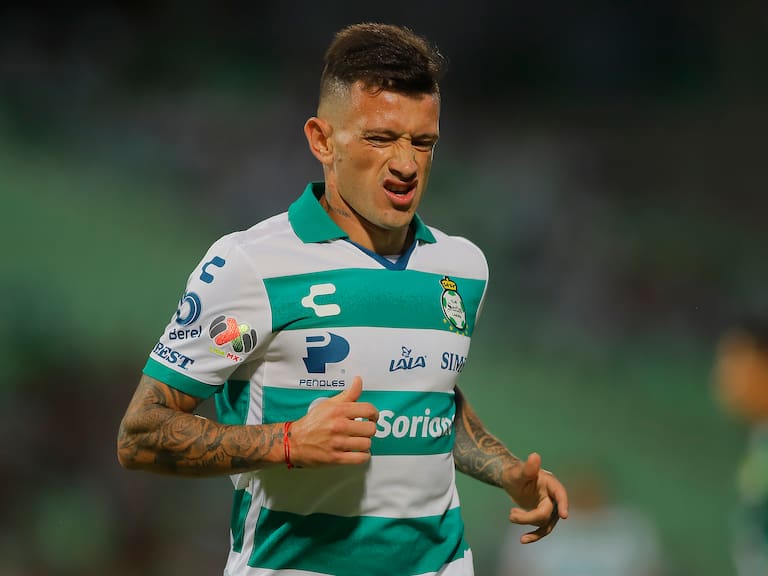 Malas noticias para Brian Lozano luego de que le balearan su carro