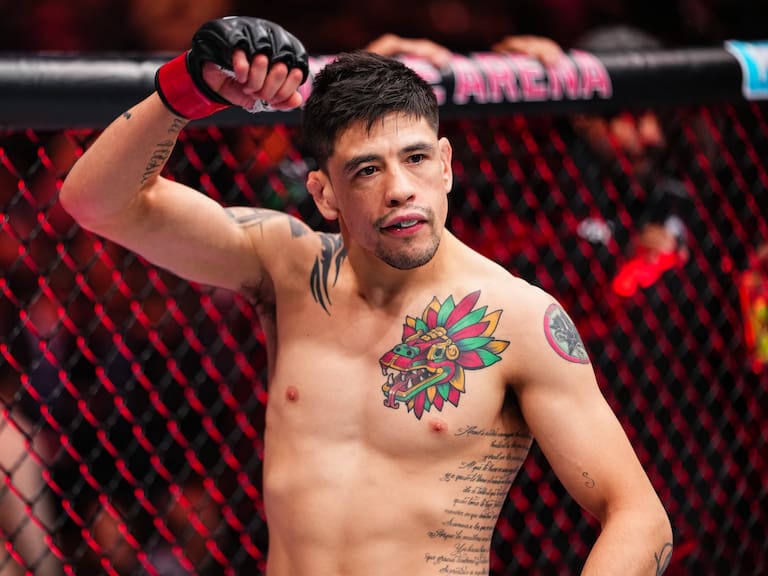 Brandon Moreno regresa a México en busca de revancha