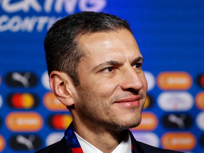 Jaime Lozano y Duilio Davino en acción, presencian el entrenamiento del América