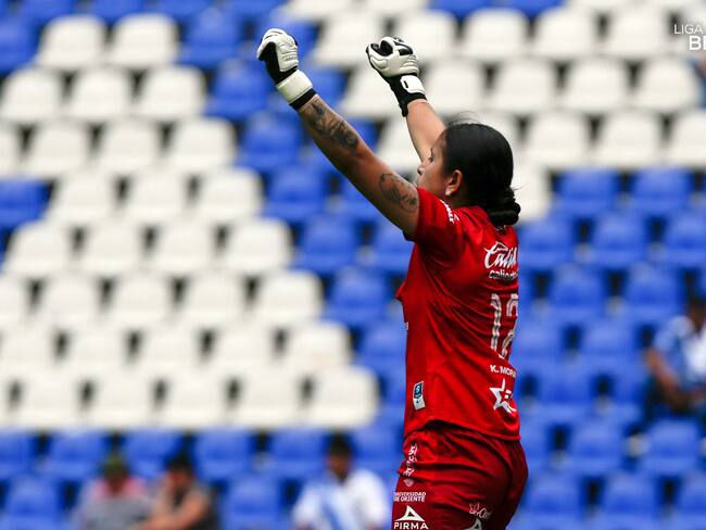 Karla Morales se convierte en la primera portera en anotar en la Liga MX Femenil