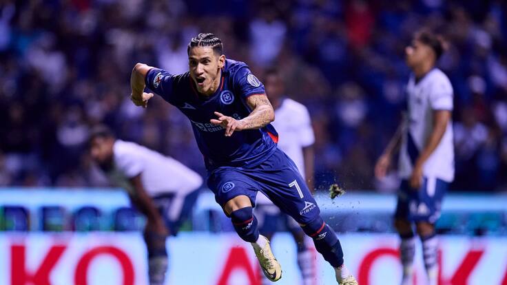 Cruz Azul cierra triunfo agónico con Uriel Antuna como héroe