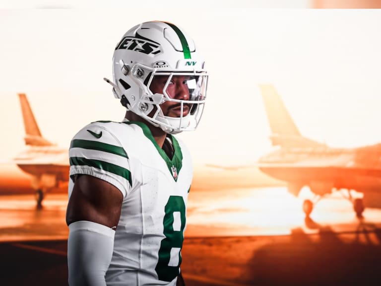 Los NY Jets presentan su impresionante nuevo casco “White Out”
