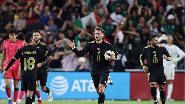 Santiago Giménez rescata agónico empate ante Corea del Sur
