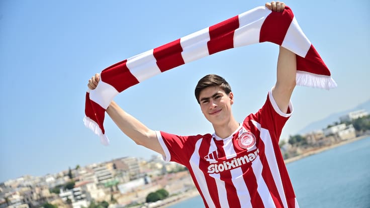 Armando González debuta con Olympiacos, ¿quién es el otro mexicano que lo espera en Grecia?