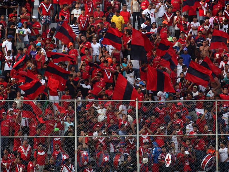 Los Tiburones Rojos del Veracruz interponen demanda de amparo en contra de la FMF