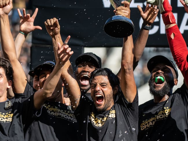 Carlos Vela y el LAFC son Campeones de la MLS en una Final para la historia