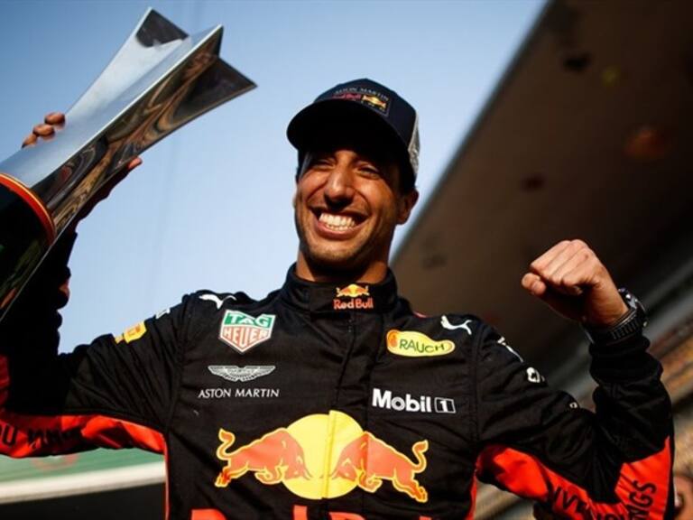 Red Bull fue protagonista en Shanghái, gracias al australiano Daniel Ricciardo. Foto: Twitter