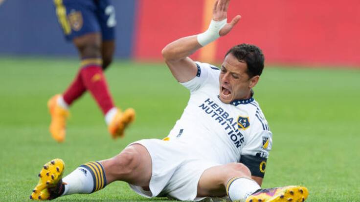 Chicharito Hernández sufre rotura de ligamento cruzado en la rodilla derecha