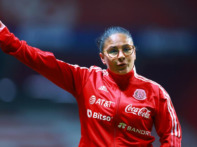 Mónica Vergara sigue descartando a Corral