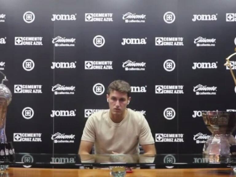 Santiago Giménez se despidió de Cruz Azul