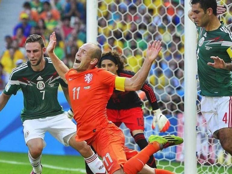 Robben &quot;No era penal&quot;. Foto: Especial