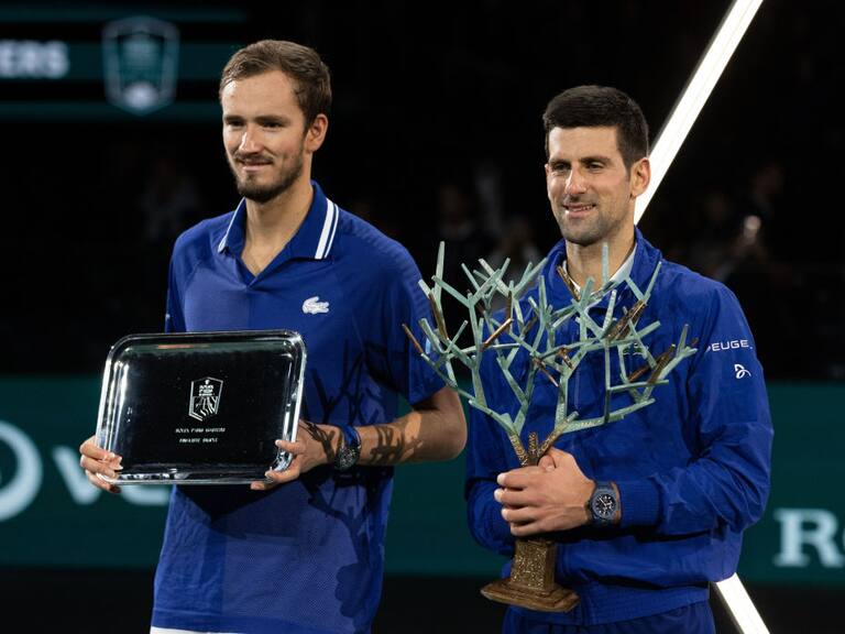 Nole sí podrá estar en Wimbledon, pero Medvedev no