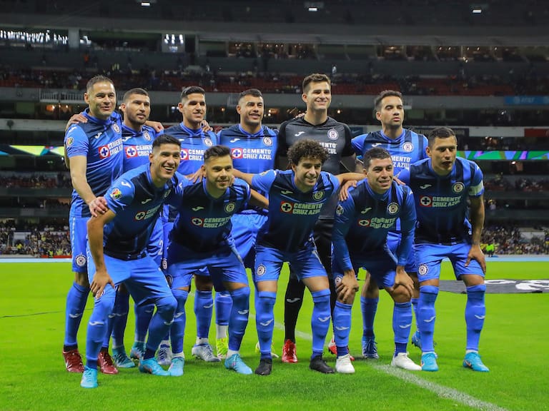 TE PRESENTAMOS TODOS LOS ESCUDOS EN LA HISTORIA DE CRUZ AZUL