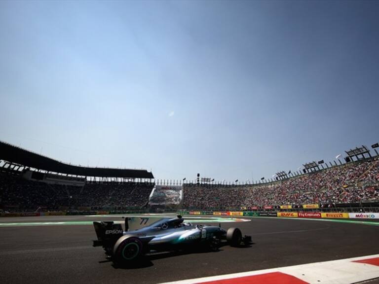 Lewis Hamilton en la práctica de México. Foto: Getty Images