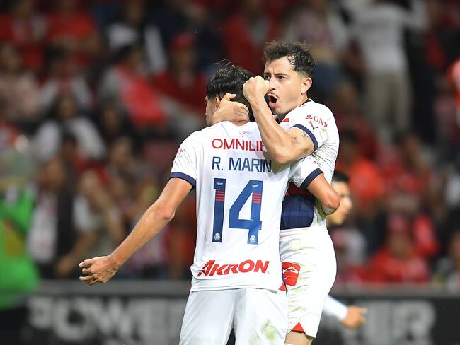 Chivas se dividió unidades ante Toluca dentro del infierno en el Estadio Nemesio Diez