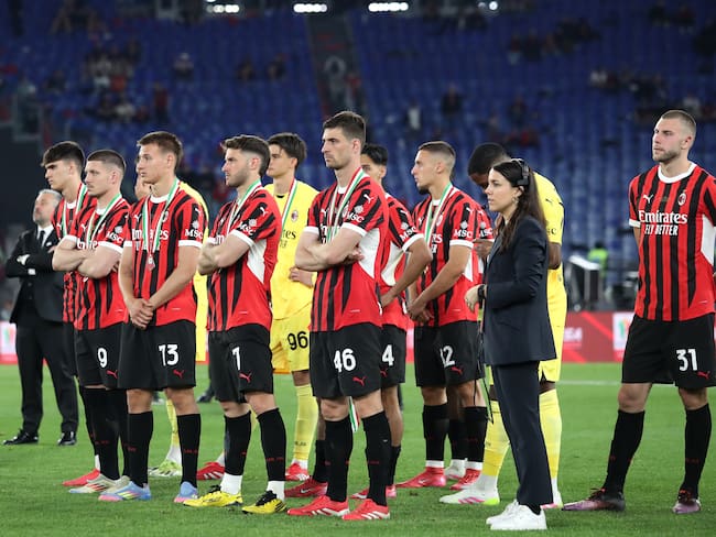Santiago Giménez y el Milan pierden la Final de la Copa de Italia ante el Bologna
