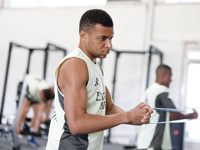 Mbappé regresa a los entrenamientos con el Real Madrid en el Mundial de Clubes