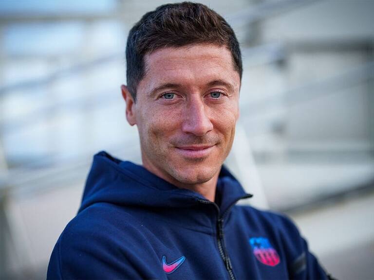 Robert Lewandowski ya es nuevo jugador del Barcelona