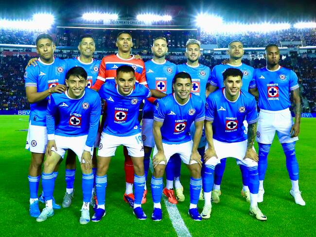 Cruz Azul rescata el empate de último minuto ante Tigres y rompe récord de puntos