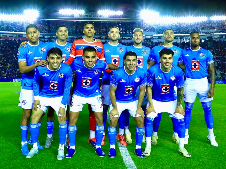 Cruz Azul rescata el empate de último minuto ante Tigres y rompe récord de puntos