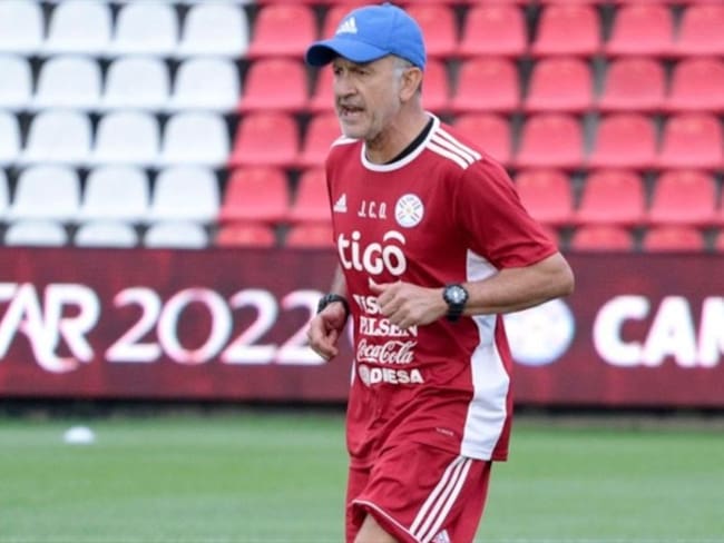 ¿Juan Carlos Osorio se va de Paraguay?