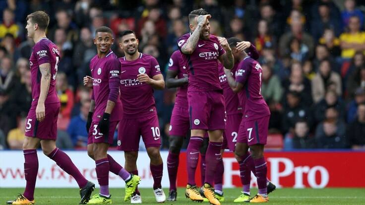 El City goleó al Watford y es líder en la Premier