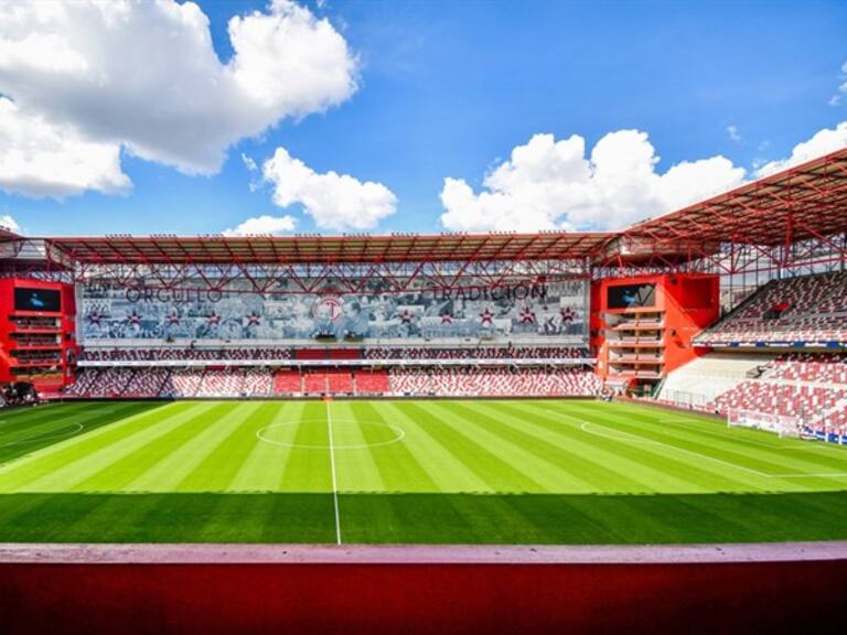 Ante el veto de su estadio, Gallos Blancos busca alternativas para lo que resta de la temporada.. Foto: mexs