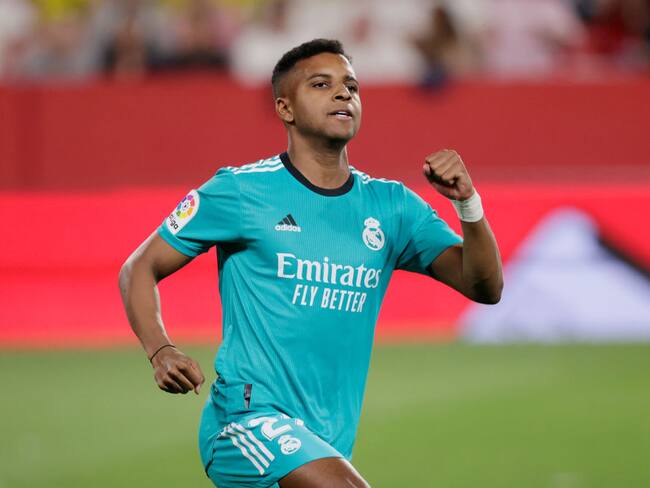 ¡Remontada de Campeón! Real Madrid dio vuelta a Sevilla y pone una mano en el título de Liga