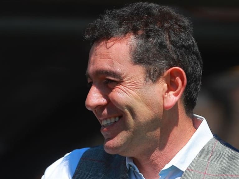 El técnico mantuvo al equipo en lo más alto durante el inicio del torneo, pero no pudo mantener el ritmo. Foto: Getty Images