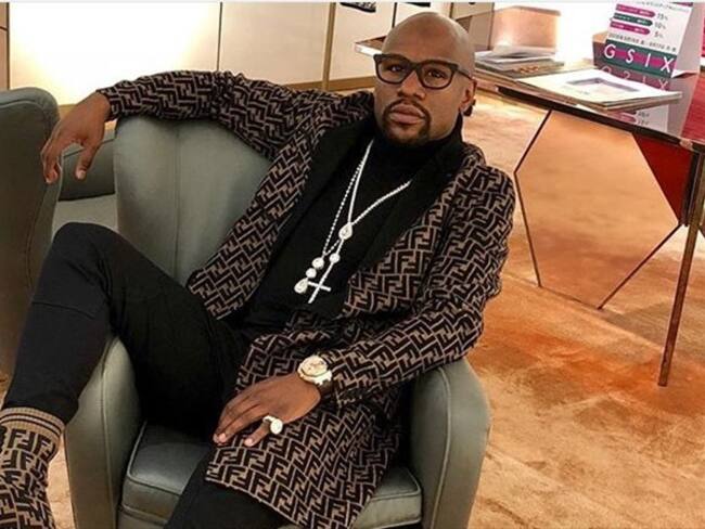 Floyd Mayweather vuelve pero no al boxeo
