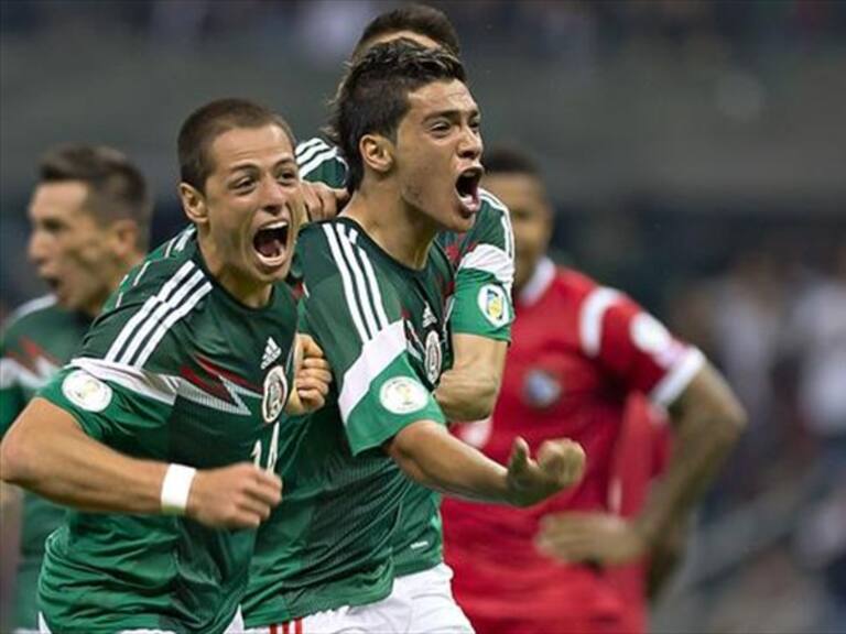 Chicharito y Raúl Jiménez. Foto: W Deportes