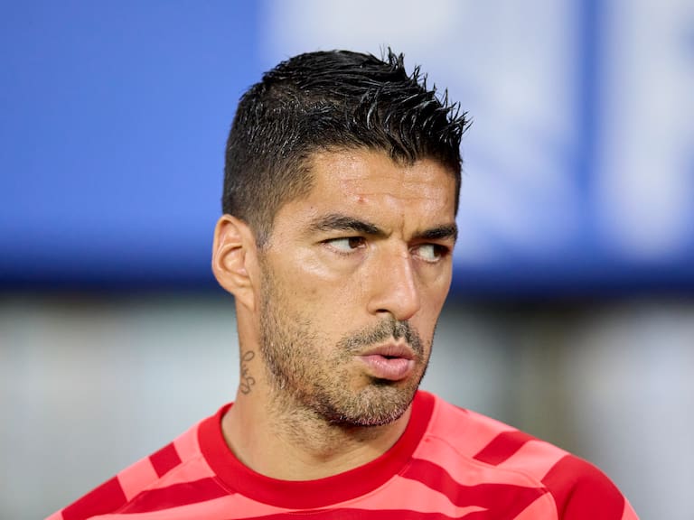 Luis Suárez podría ir a Premier League