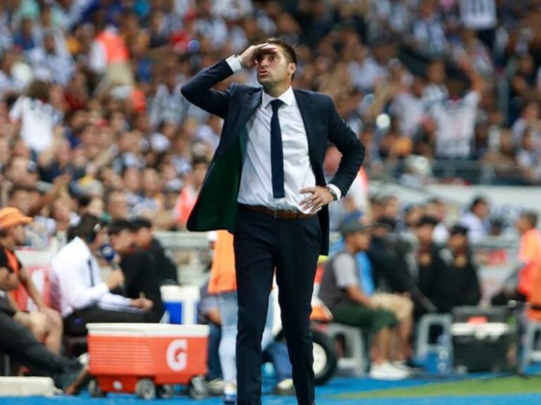 Diego Alonso entrenando. Foto: Getty Images
