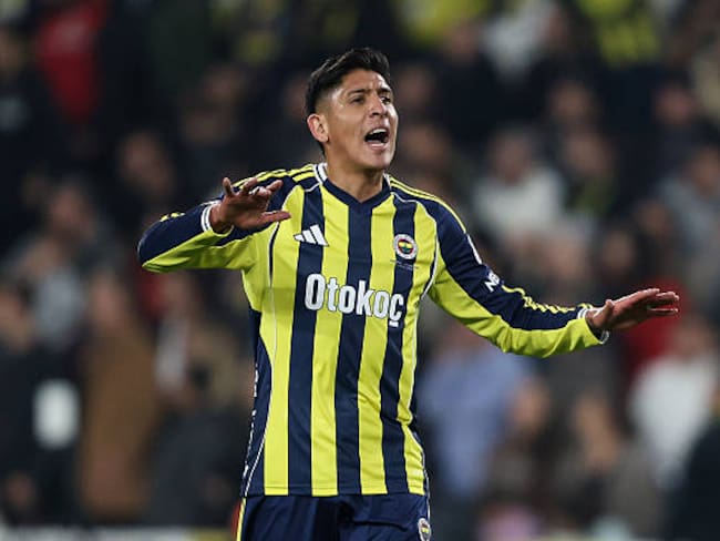 Edson Álvarez vuelve a sonar en Ámsterdam: el movimiento que podría cambiar su futuro