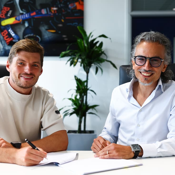 Max Verstappen renueva con Red Bull hasta 2030: ¿Por qué rechazó a Mercedes y McLaren?