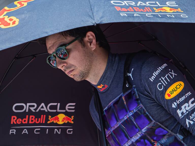 Checo Pérez tuvo un mal día en el GP de Francia
