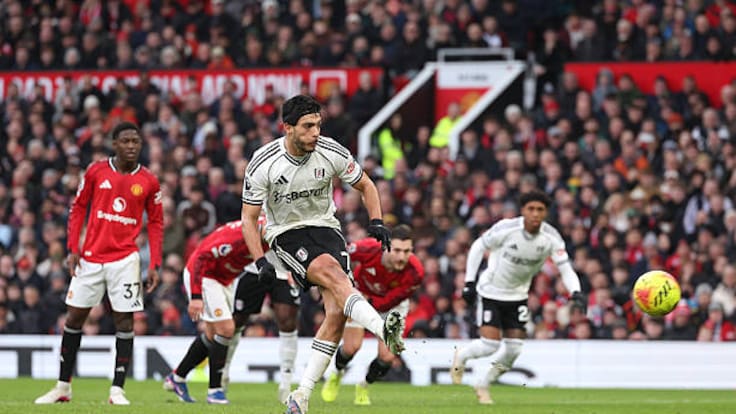 Raúl Jiménez se convierte en el mejor cobrador de penales de la Premier League y alcanza 200 goles