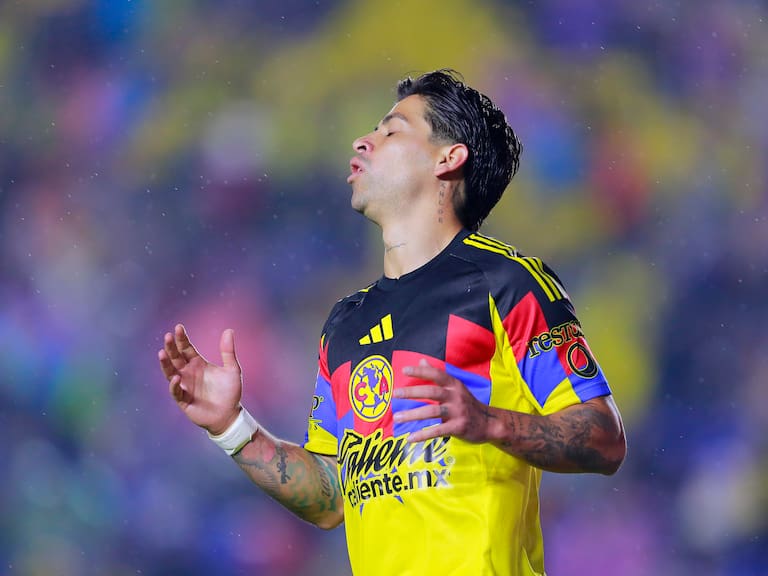 ¡Alerta en el Club América! La terrible lesión de Víctor Dávila ante Juárez que lo mandó directo al hospital